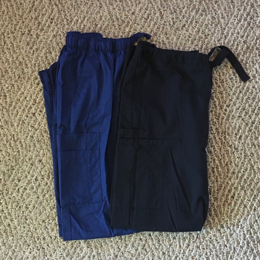 Bundle of 2 Scrub Pants